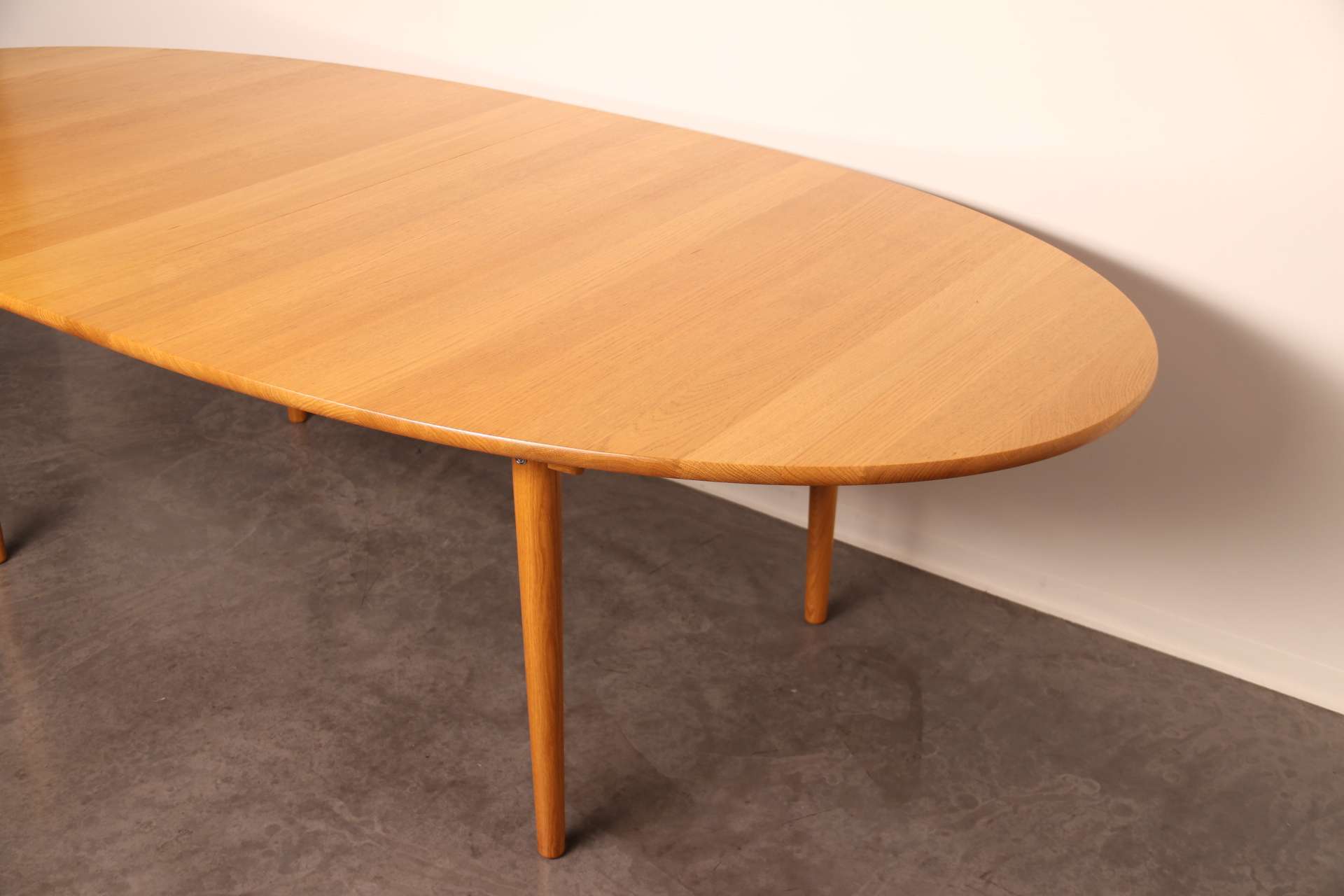 Beautiful wooden dining set extendable table Wegner Danish design (27)
