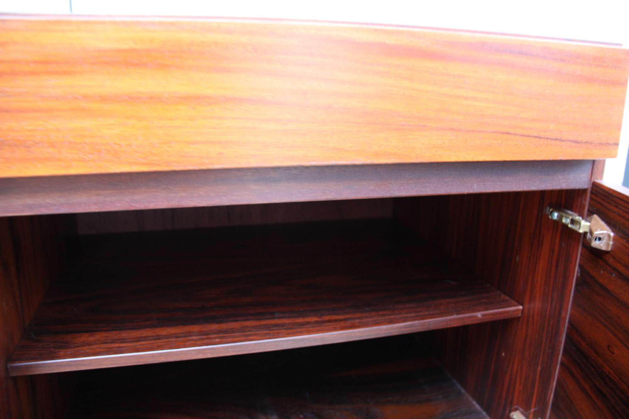 FA 66 sideboard rosewood Danish design collectible rare (4)