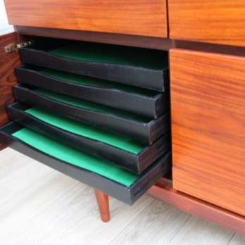 FA 66 sideboard rosewood Danish design collectible rare (9)