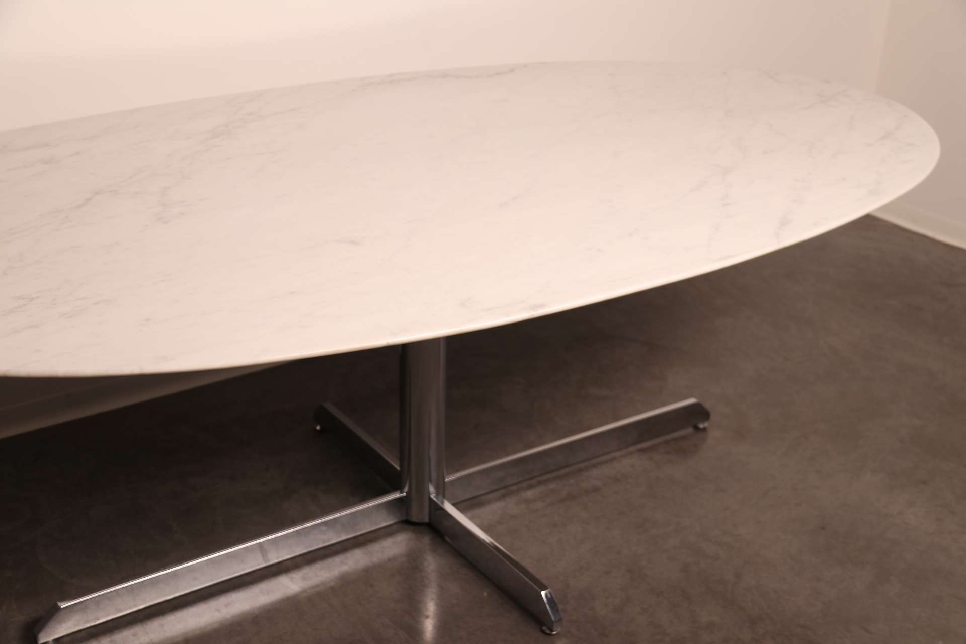 Florence Knoll dining table for Roche Bobois (5)