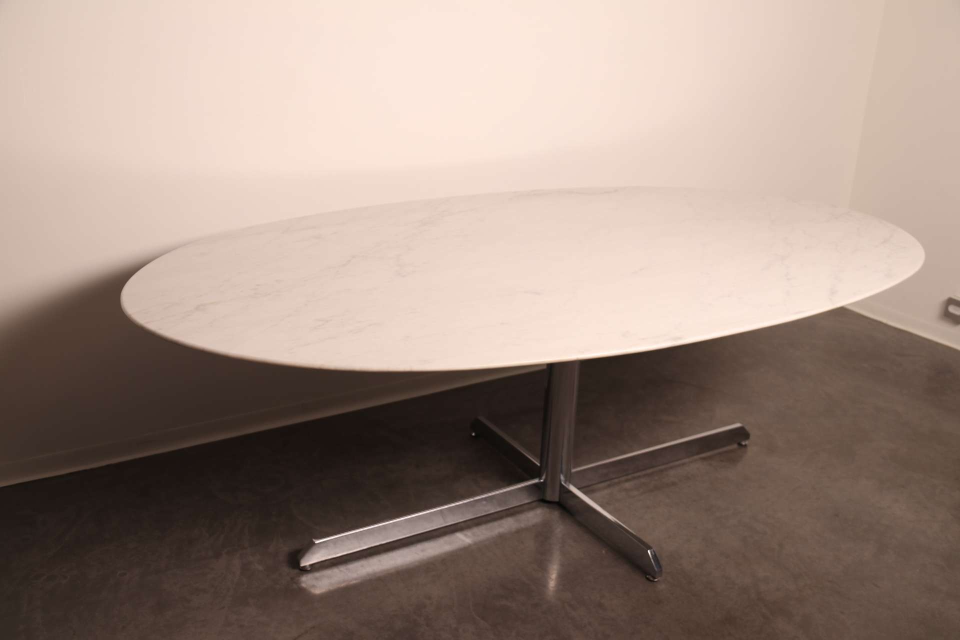Florence Knoll dining table for Roche Bobois (6)