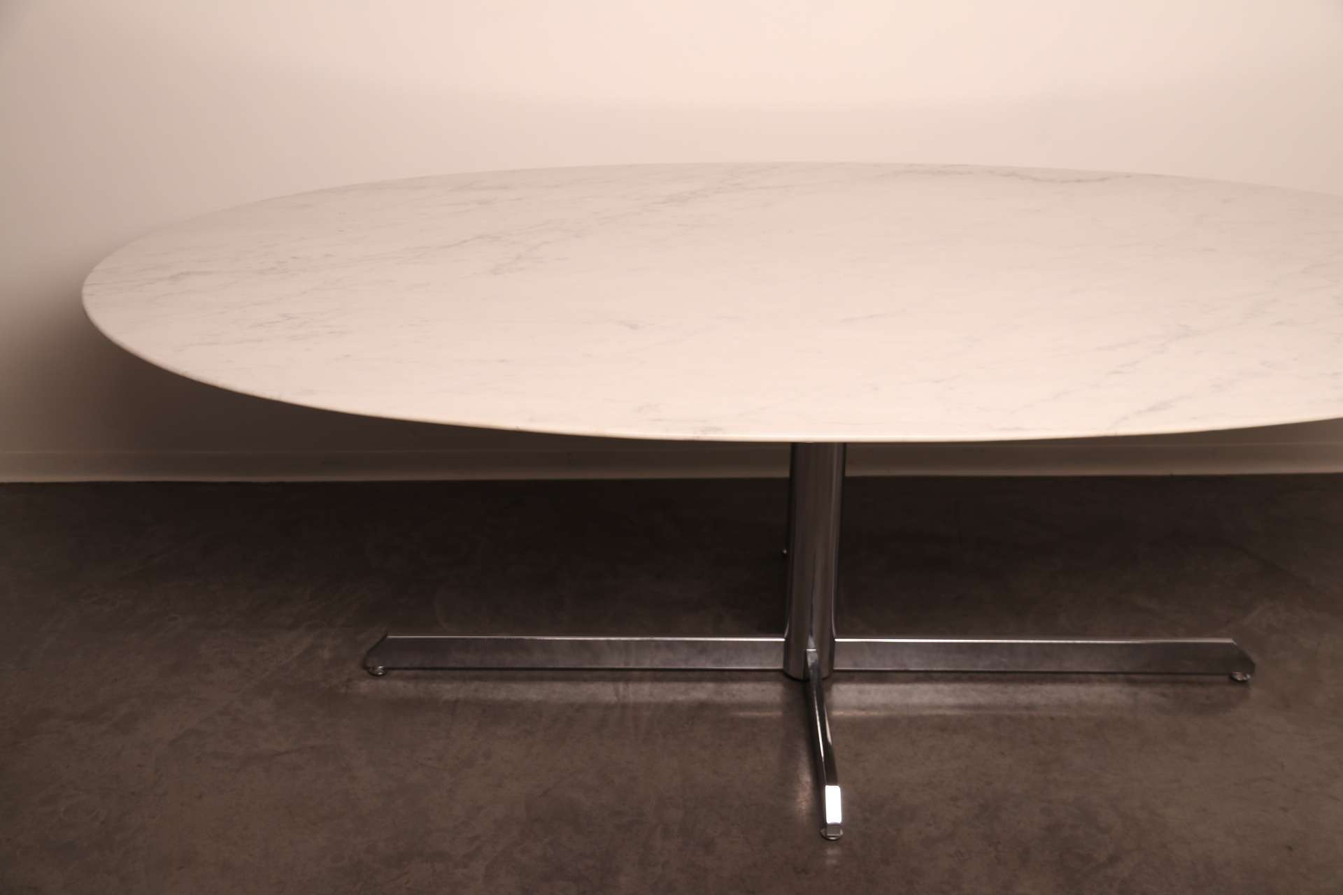Florence Knoll dining table for Roche Bobois (7)