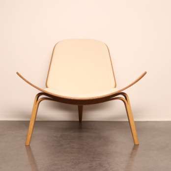 iconic design Hans Wegner Carl Hansen CH07 shell chair (8)