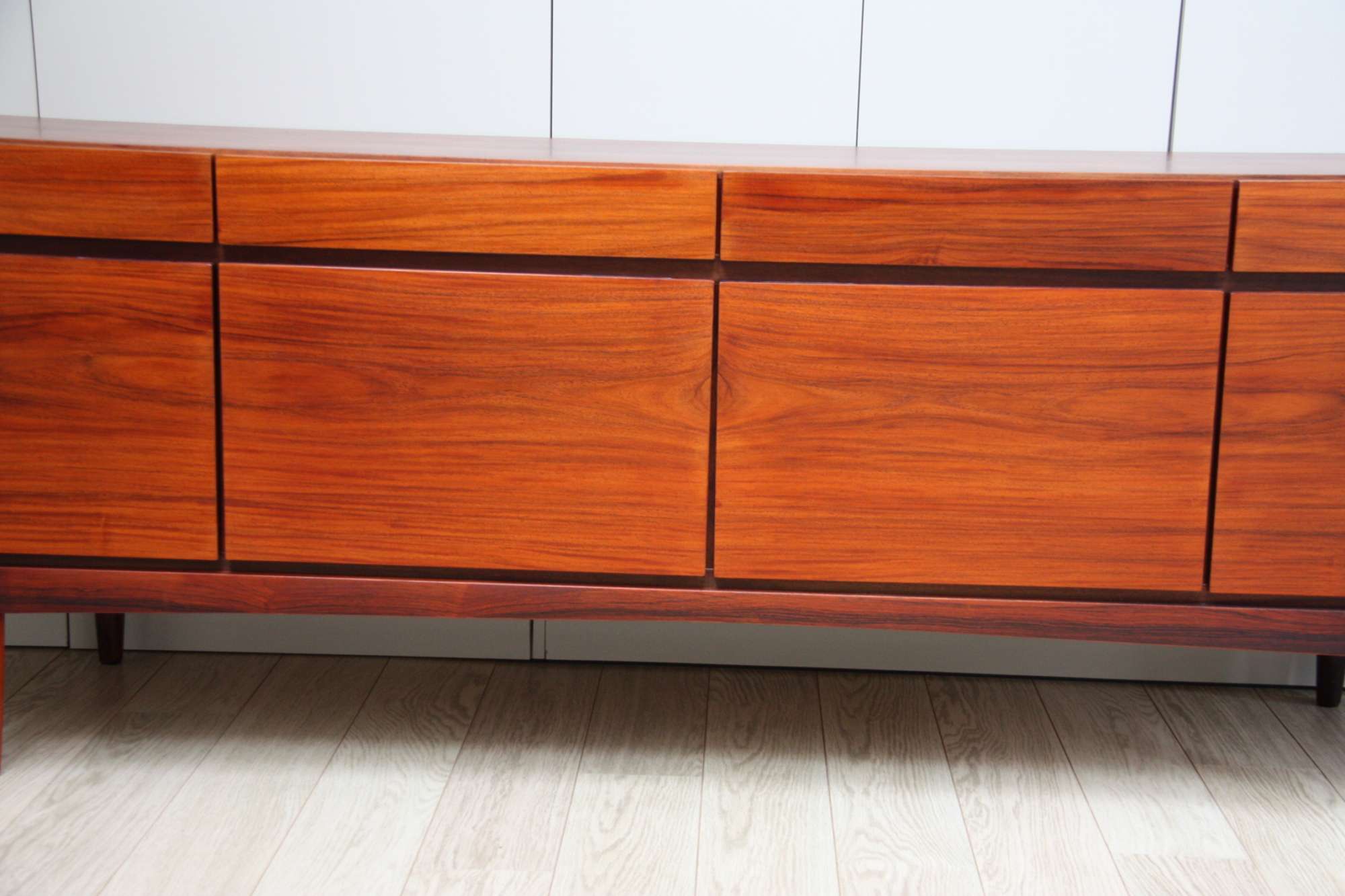 minimalist clean lines storage sideboard Ib Koford-Larsen (17)