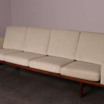 Scandinavian design sofa Wegner cream white (2)