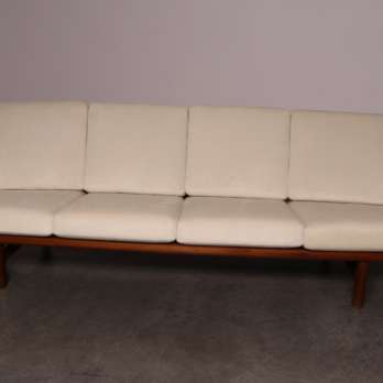 Scandinavian design sofa Wegner cream white (8)