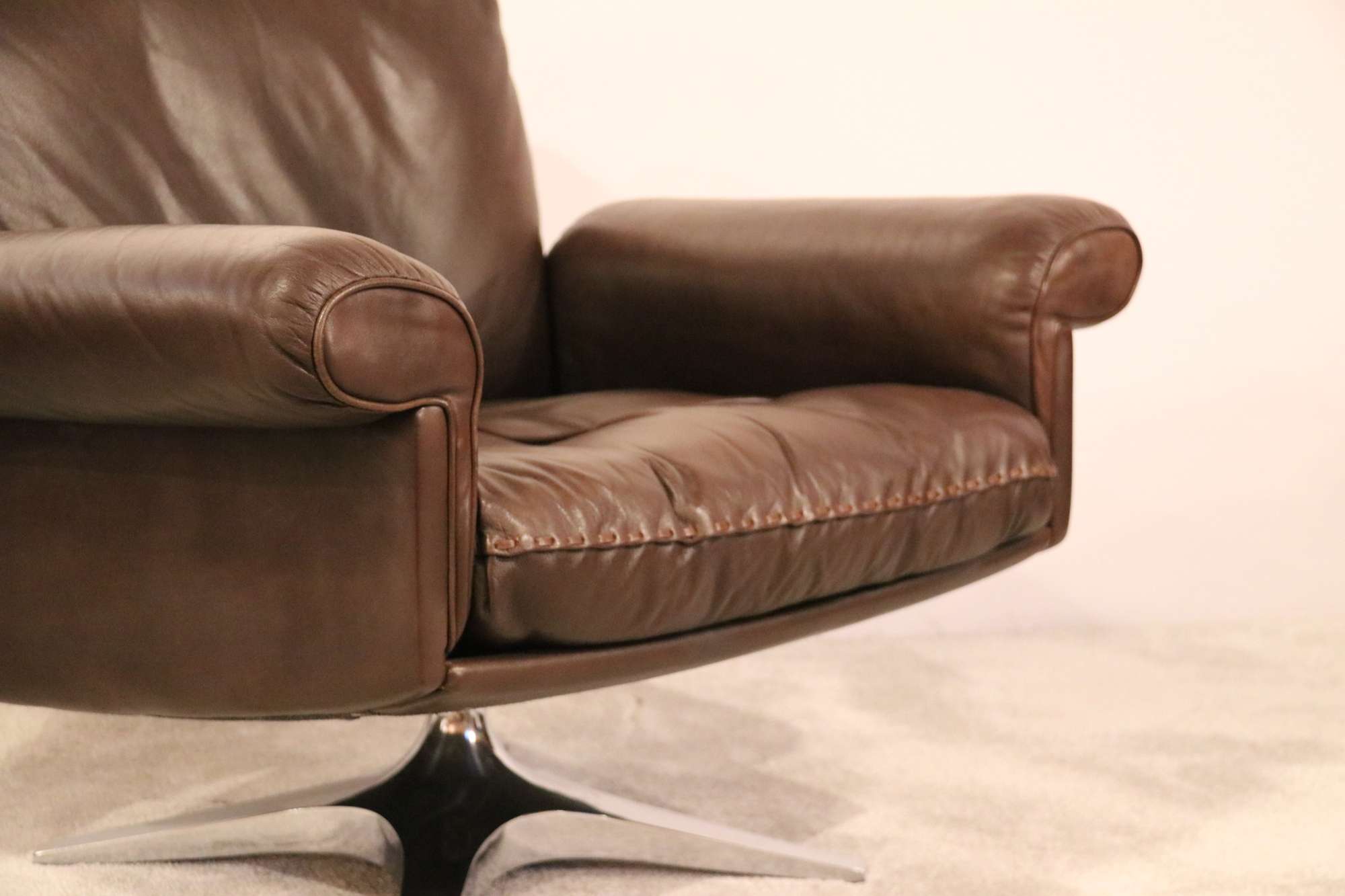 Swiss quality leather sofa group brown patinated (3)