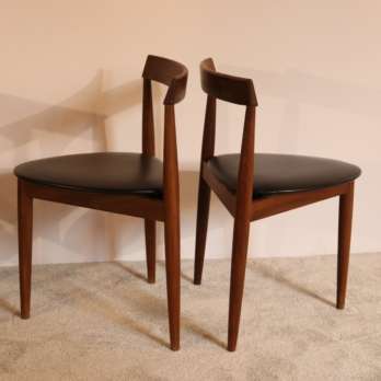 Tripod chair Olsen dining chair (6)